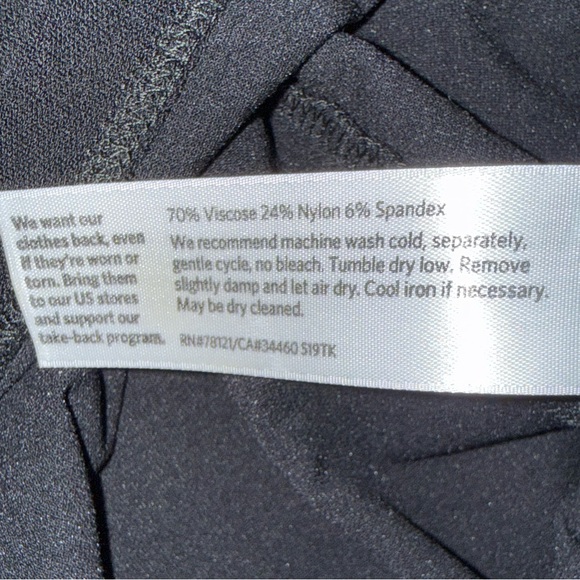 Eileen Fisher Cropped Crepe Wide Leg Pants Black (Large) lightweight workwear - Picture 8 of 9